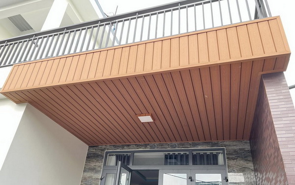 Trần nhựa ngoài trời 02