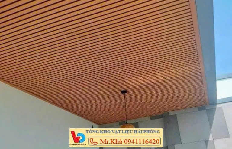 Trần gỗ nhựa ngoài trời
